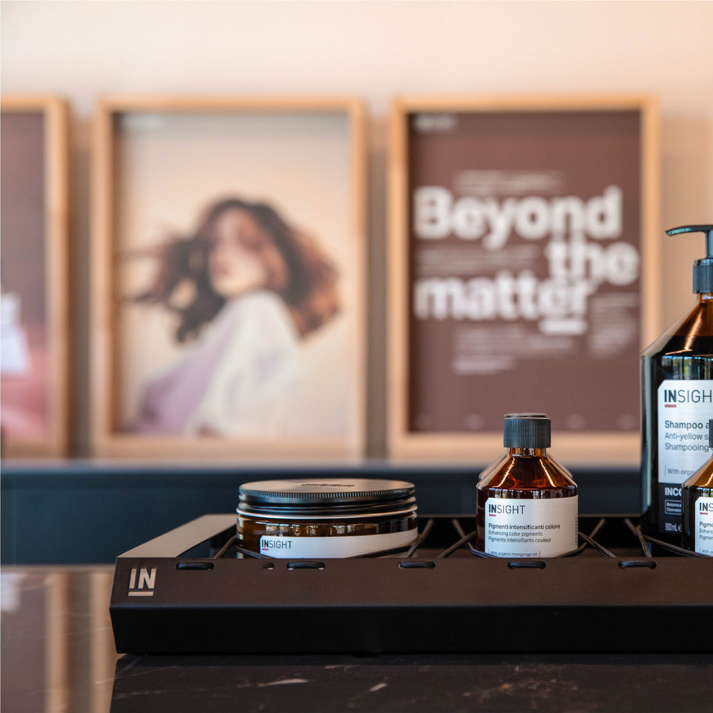 INSIGHT Backbar Metal Display